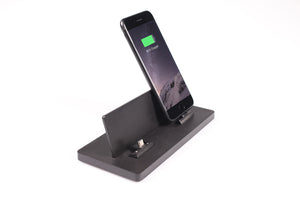 New Charger For Smartphones And Tablets, Charges Up To 4 Mobile Devices Simultaneously - 03992446